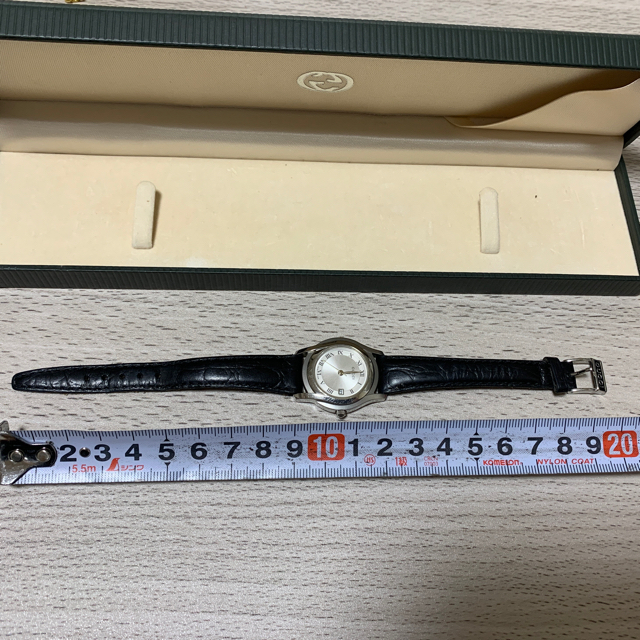 GUCCI 腕時計 電池交換、ベルト交換が必要です!