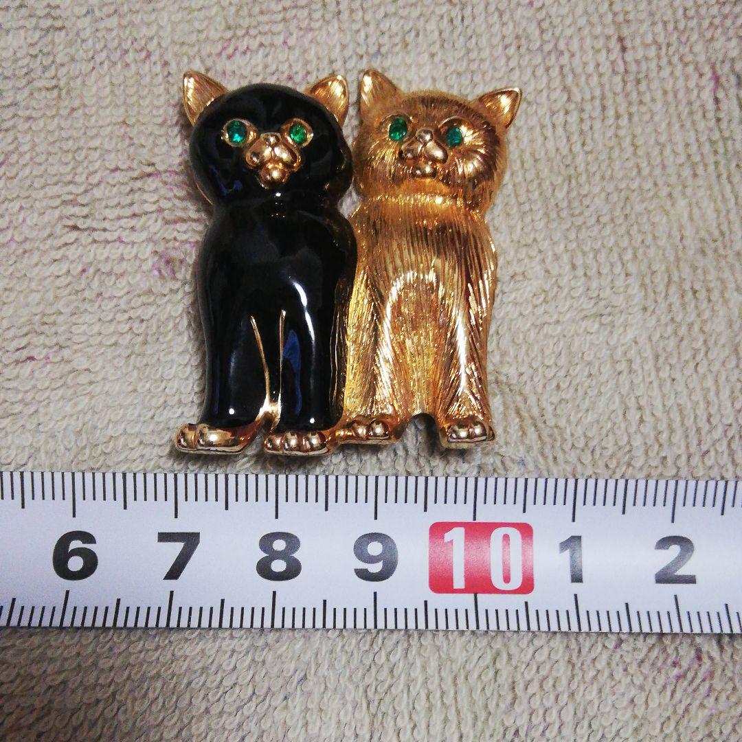 スワロフスキー社 ヴィンテージブローチ 猫ブローチ 黒猫 グリーンアイ