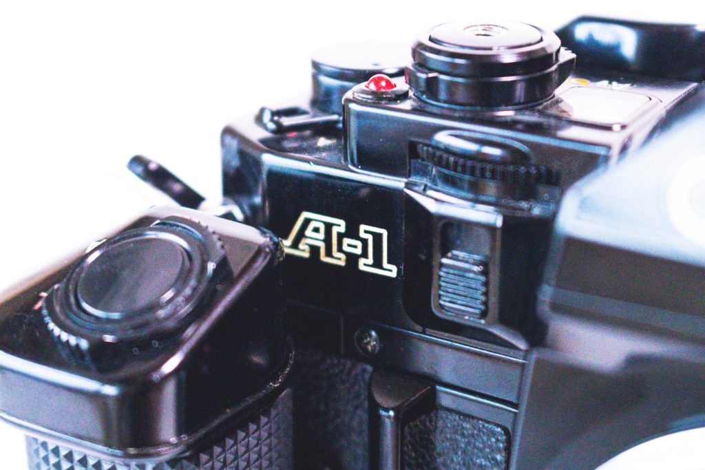 黒一色でカッコイイCanon A-1 フィルム初心者にもおすすめ!使い方もご